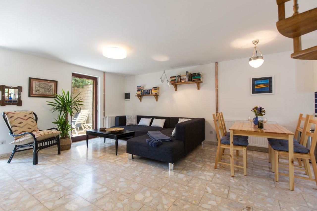 Casa Flora 3-Minutes' Walk From The Beach Novigrad Istria المظهر الخارجي الصورة