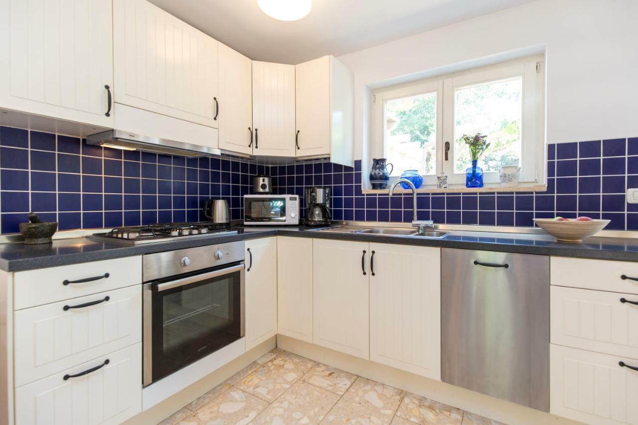 Casa Flora 3-Minutes' Walk From The Beach Novigrad Istria المظهر الخارجي الصورة