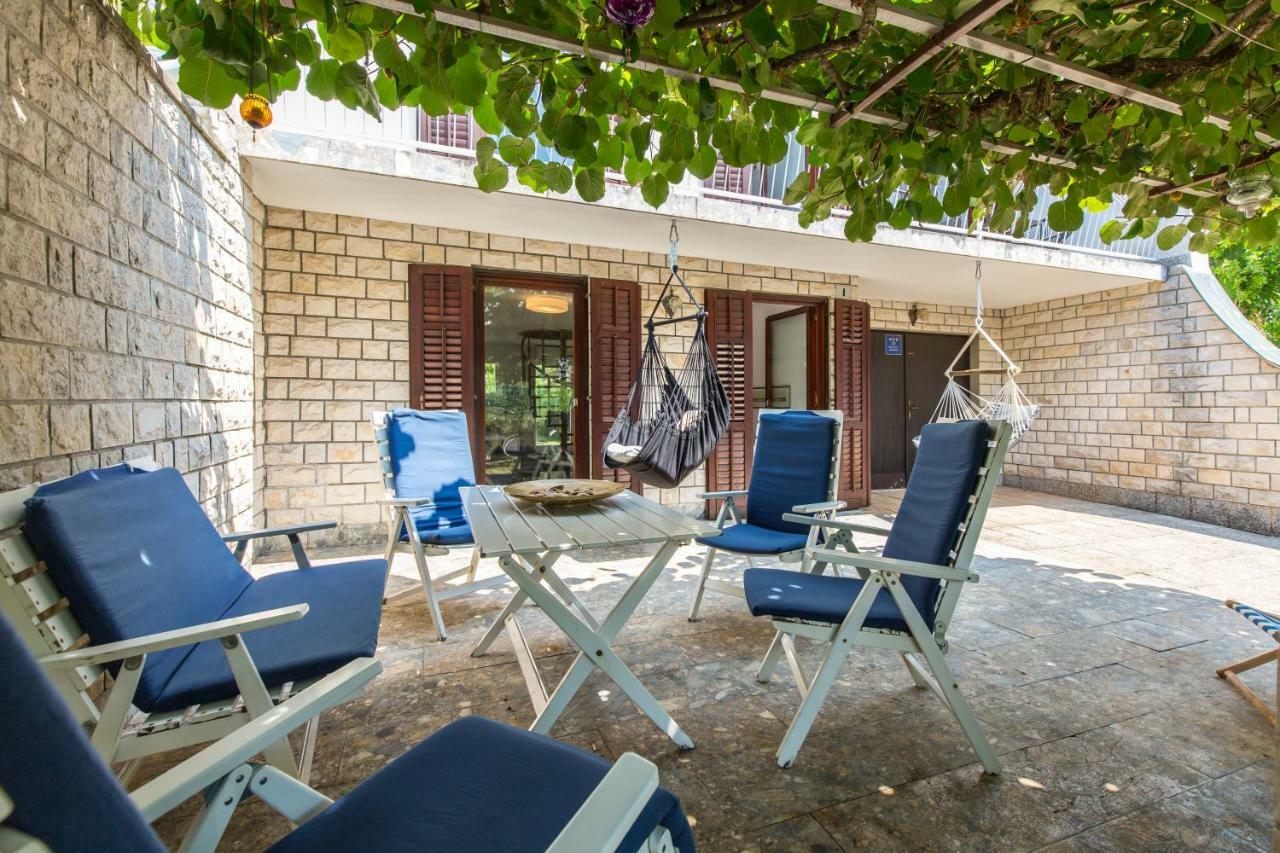 Casa Flora 3-Minutes' Walk From The Beach Novigrad Istria المظهر الخارجي الصورة